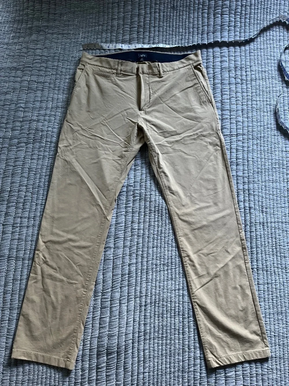 J. Crew Tech Chino; Men's 34/30; slim fit; khaki